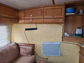 Grande caravane confortable 2 places Eysines